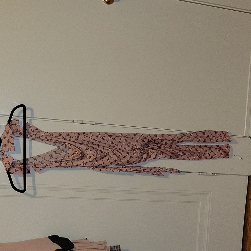Fashionnova Designer Inspired Printed Pink Skinny Jumpsuit XS - Picture 6 of 7